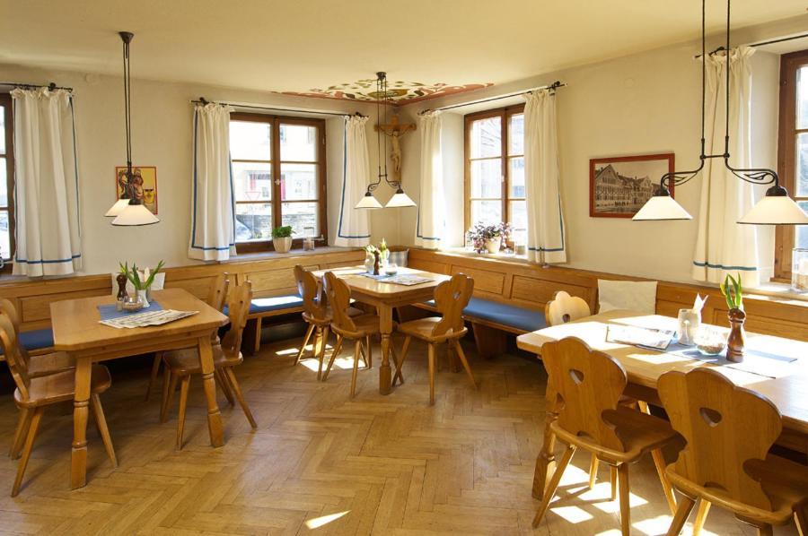 Braustueble Und Hotel Zur Post ヴァイラー・ジンマーベルク エクステリア 写真