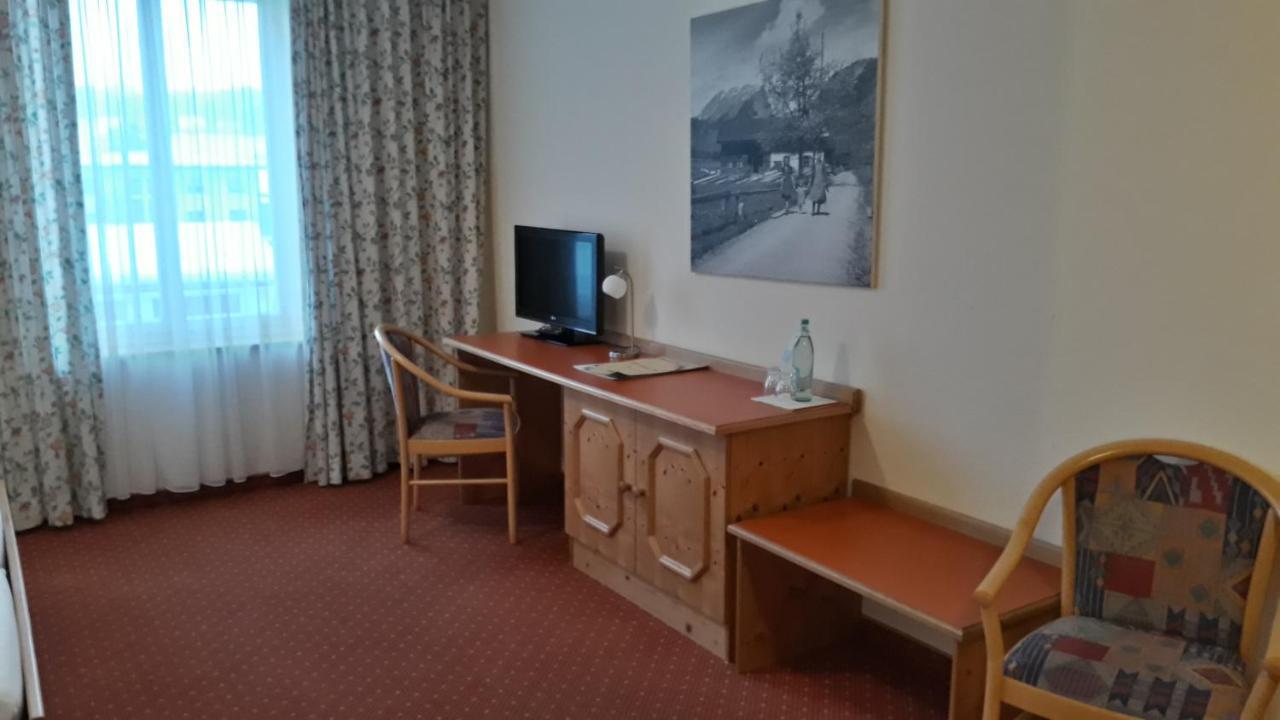 Braustueble Und Hotel Zur Post ヴァイラー・ジンマーベルク エクステリア 写真